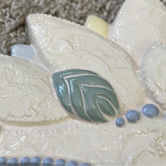 Mardi Gras Adult Face Mask Wall Plaque Iridescent White Soft Blue Painted FLAW - Picture 13 of 14